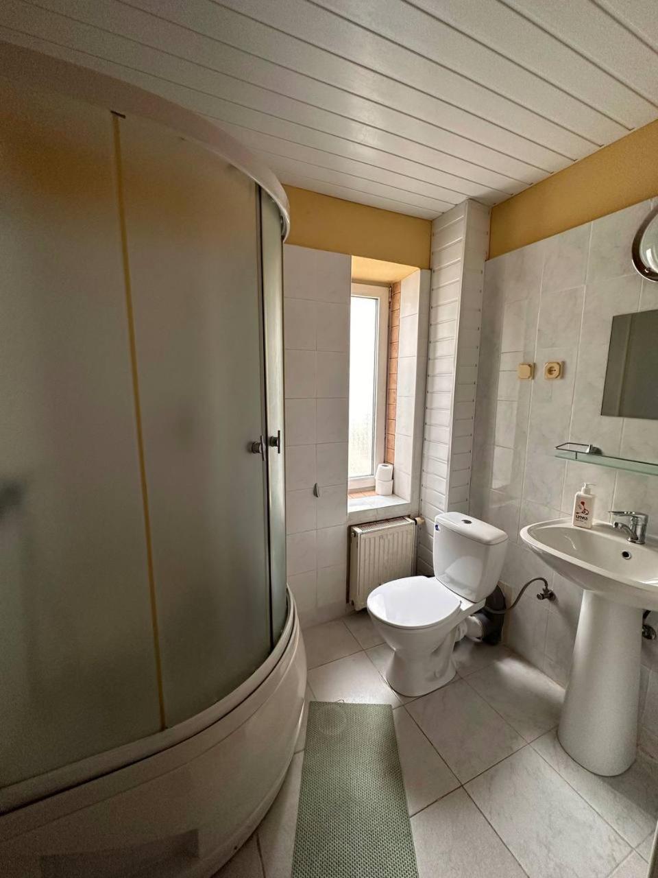 Роксолана Bed & Breakfast Truskavets Ngoại thất bức ảnh