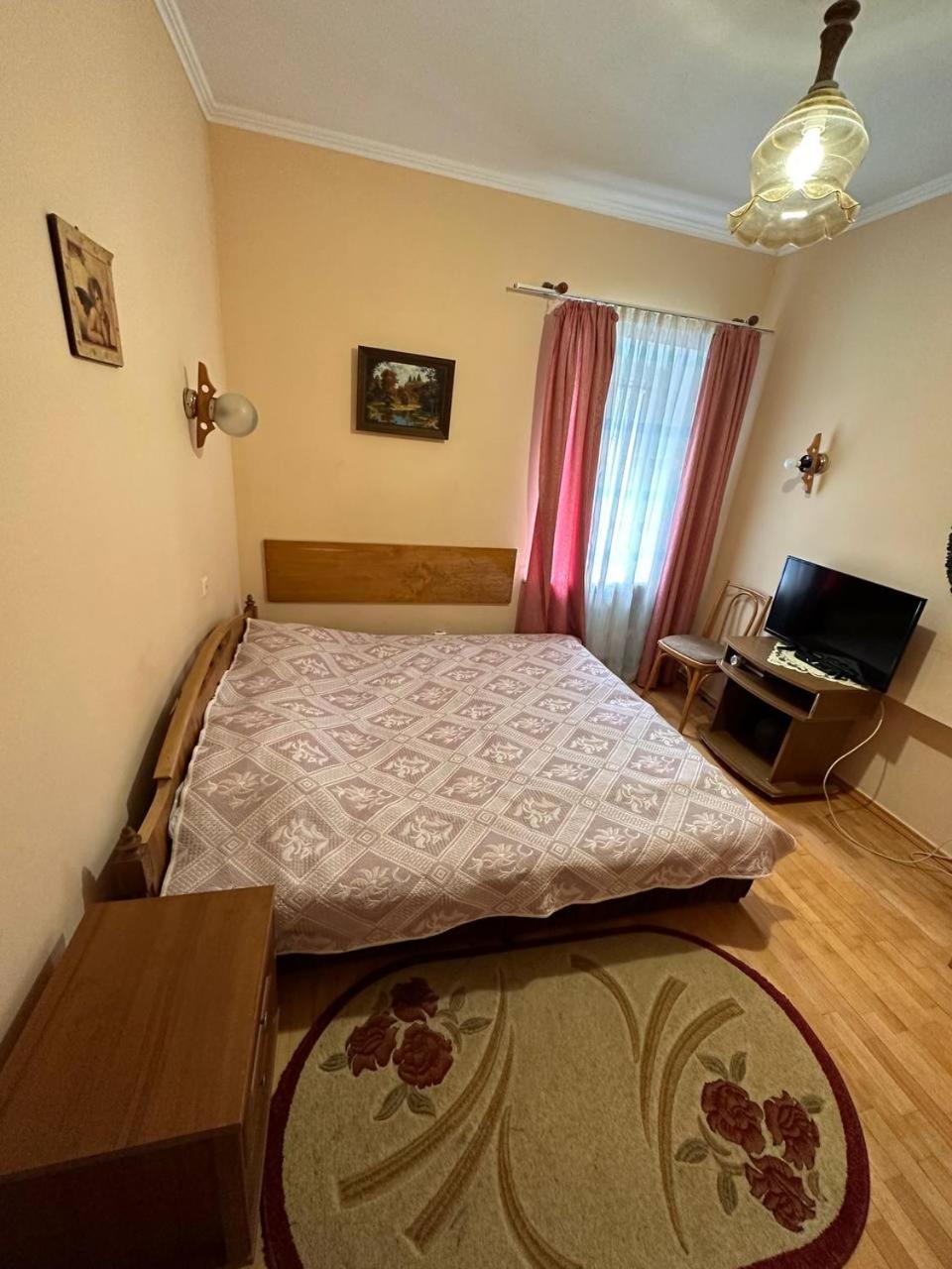 Роксолана Bed & Breakfast Truskavets Ngoại thất bức ảnh
